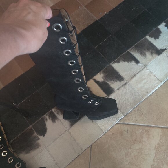 John Fluevog suede Munster style boots size 12 W 10 M New - Picture 3 of 3